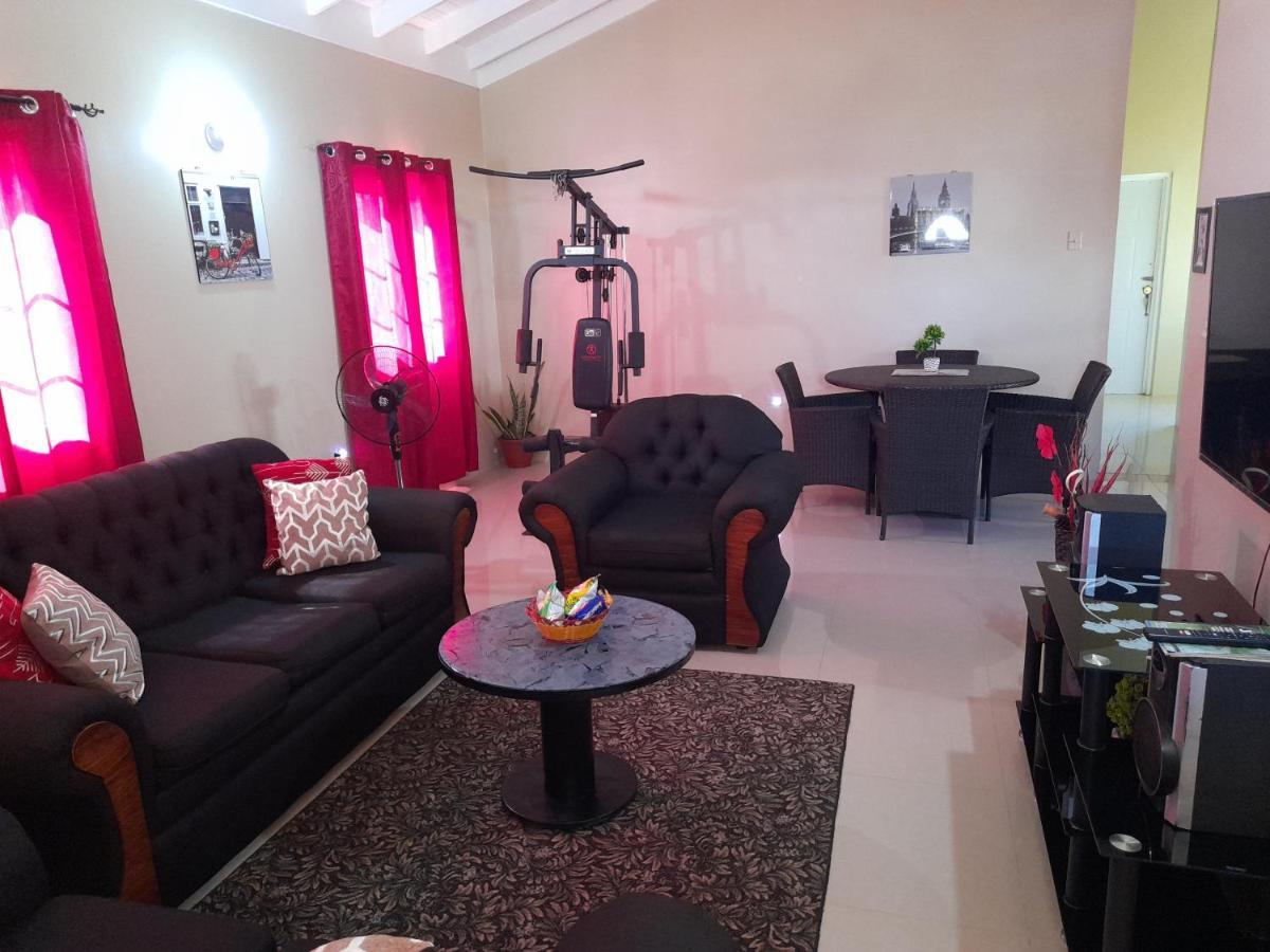 Loodik Vacation Home Brompton Manor แบล็คริเวอร์ ภายนอก รูปภาพ